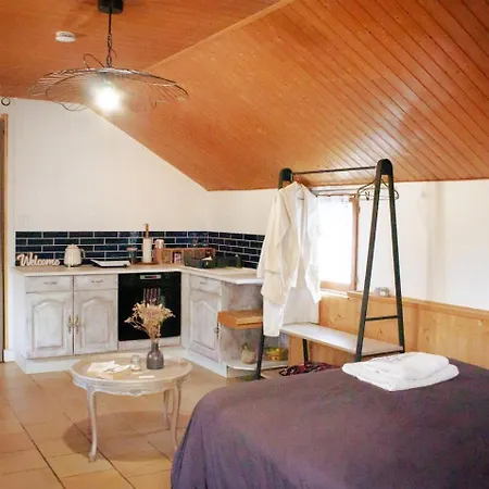 Le Poulailler De Montgilbert 아파트